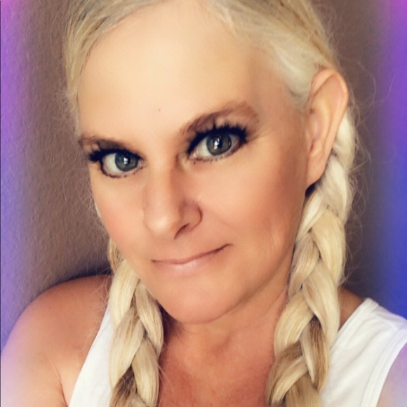 Meet your Posher, Rachelle - Picture 6 of 10